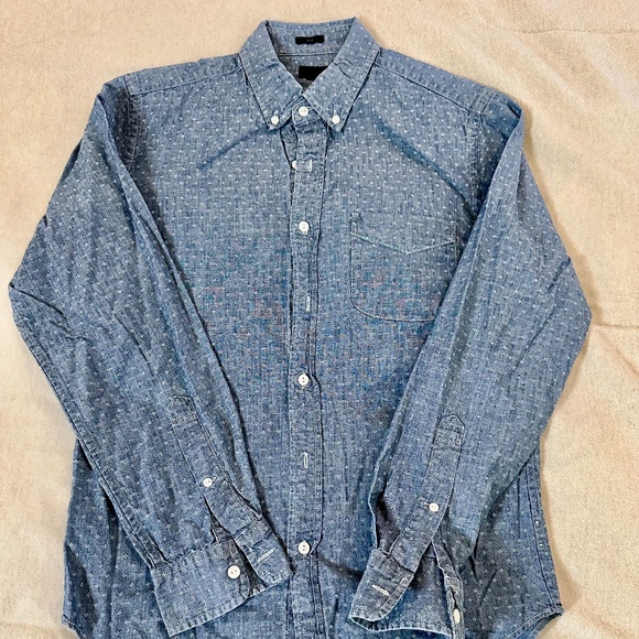 J. Crew chambray button-down shirt in diamond-pattern blue, size S - Picture 1 of 5